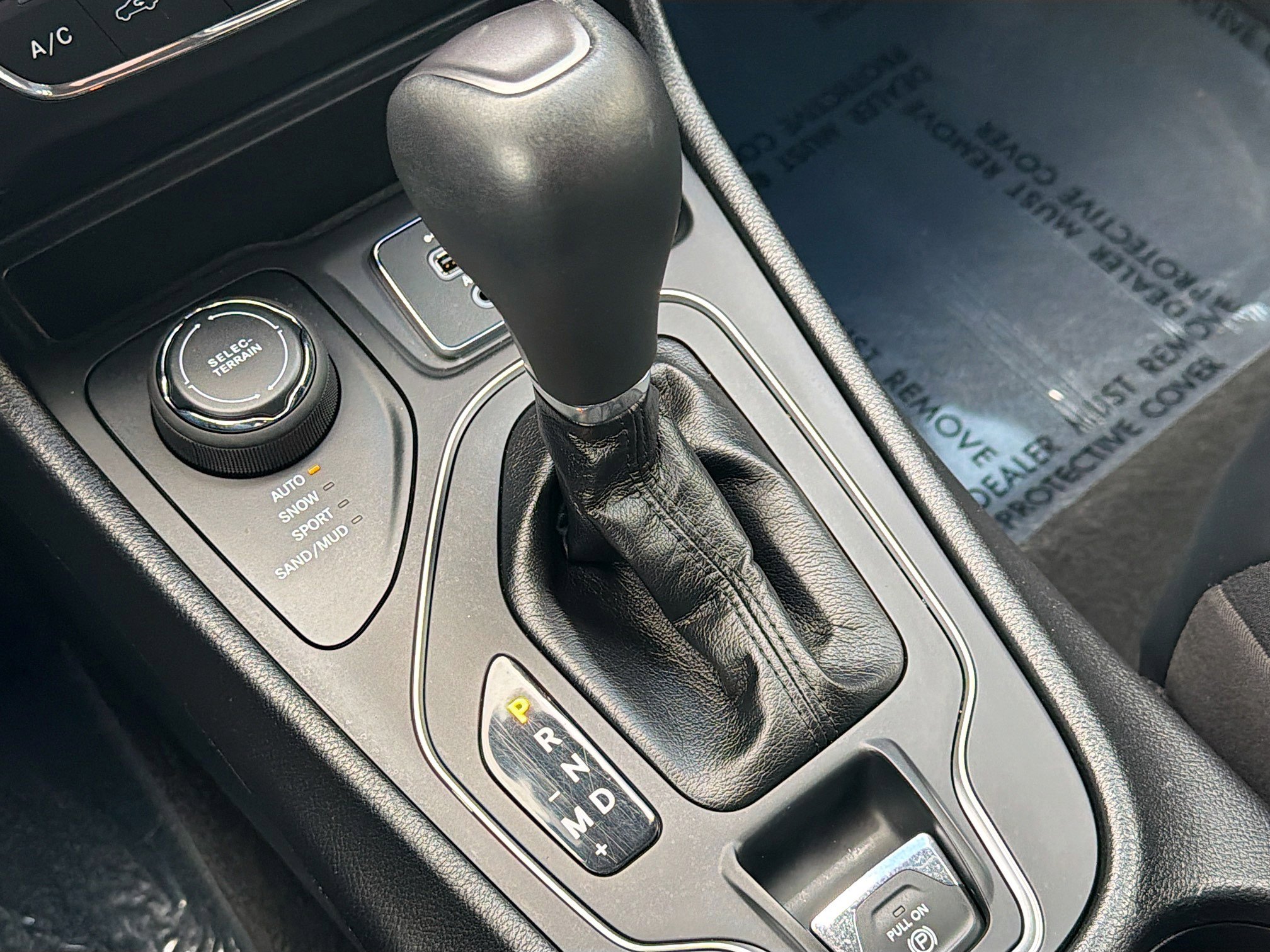 Used 2021 Jeep Cherokee Latitude Lux image 24