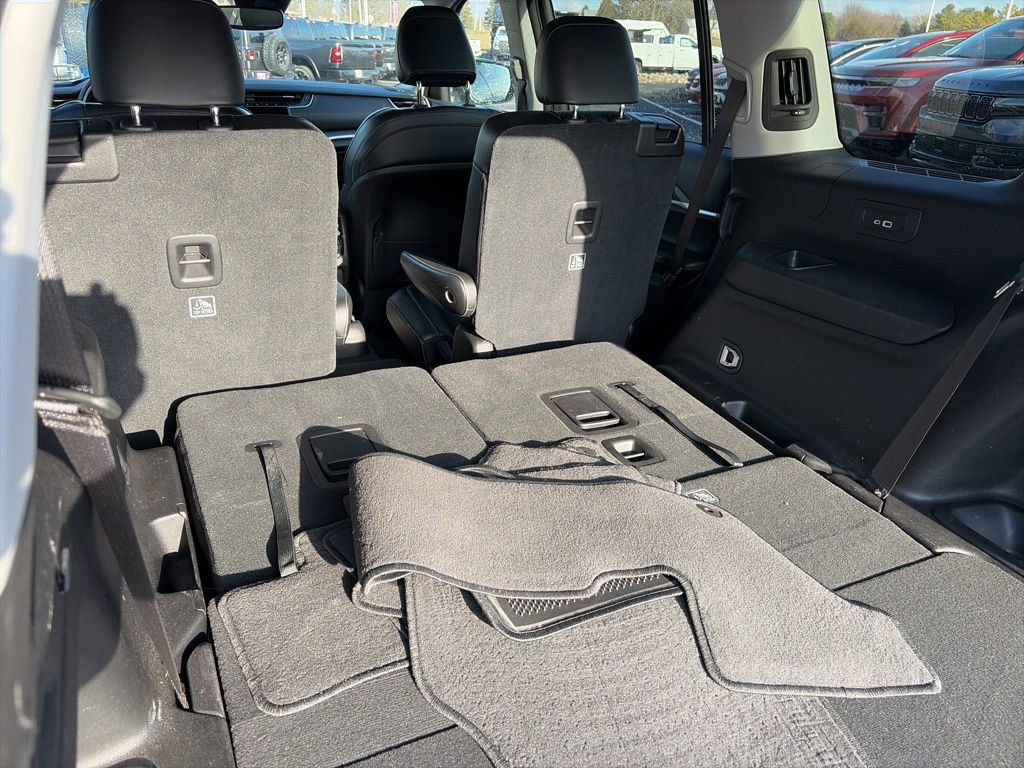 Used 2023 Jeep Grand Cherokee L Limited image 8