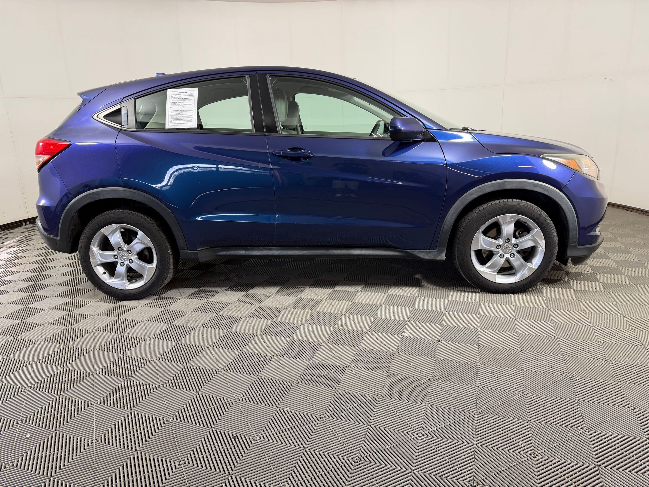 Used 2016 Honda HR-V EX-L image 8