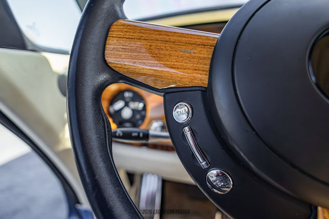 Used 2010 Rolls-Royce Phantom Drophead Coupe RWD image 39