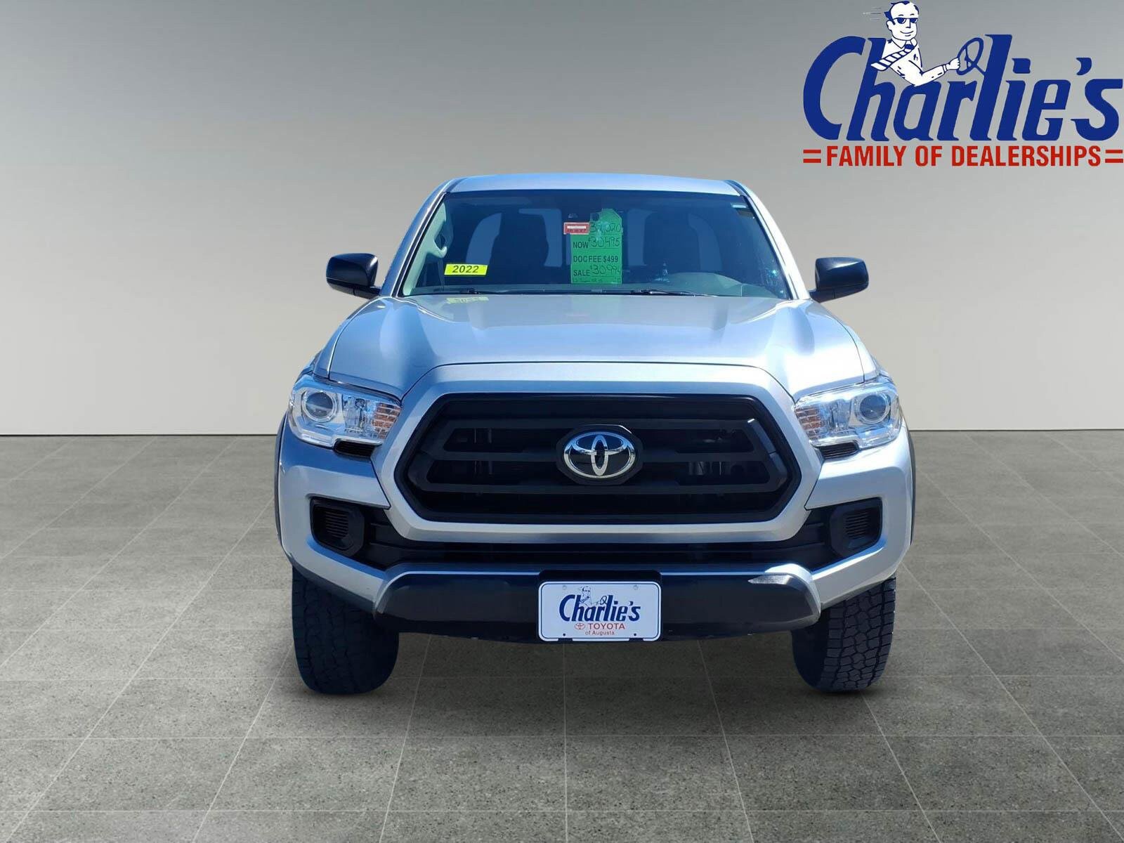 Used 2022 Toyota Tacoma SR w/ SX Package image 2