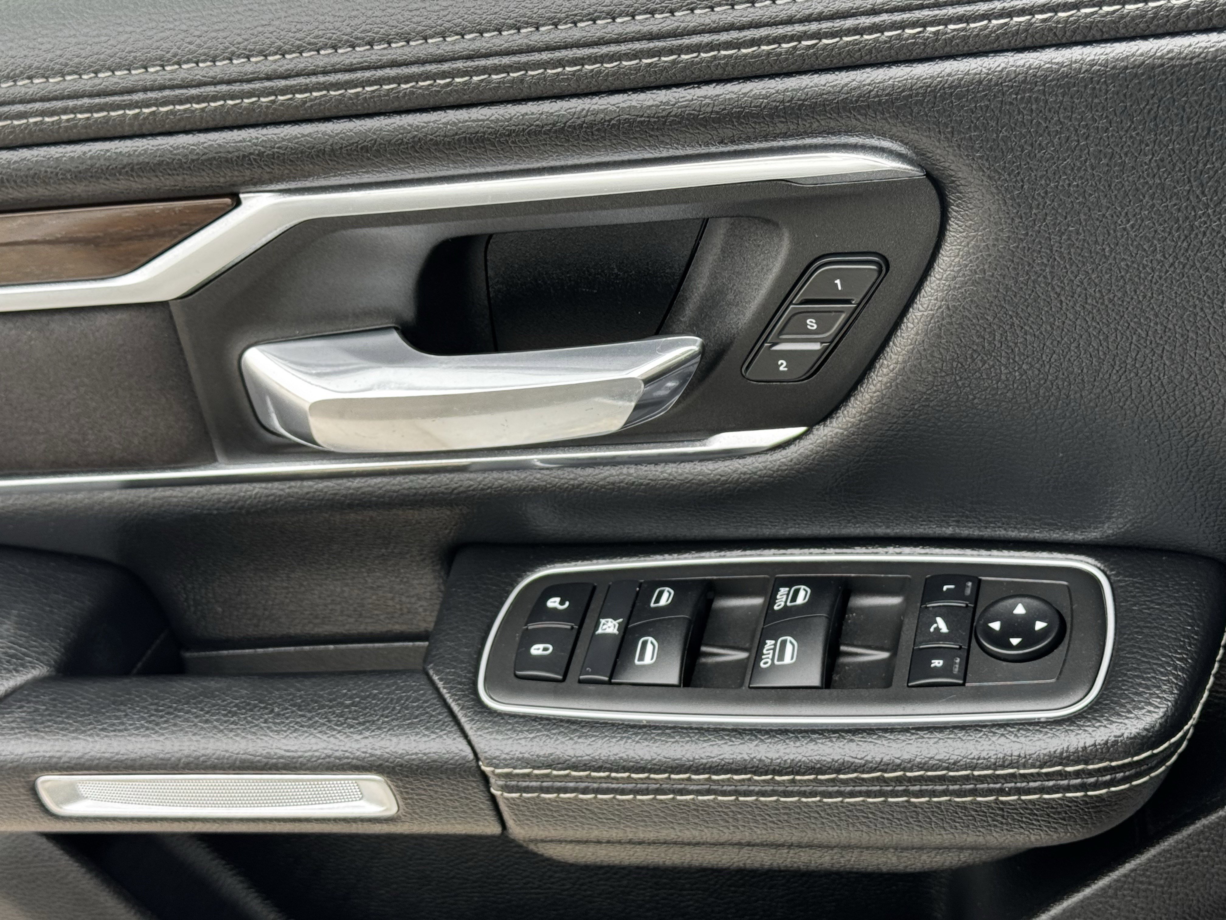 Used 2022 RAM 1500 Laramie image 27