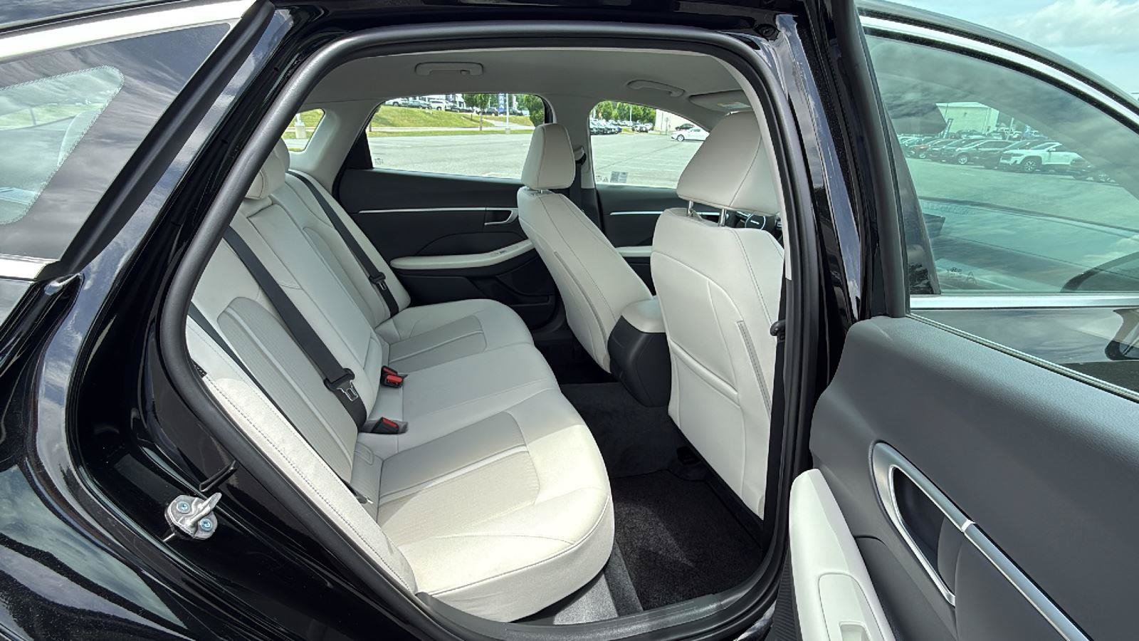 Certified 2024 Hyundai Sonata SEL AWD/4WD image 19
