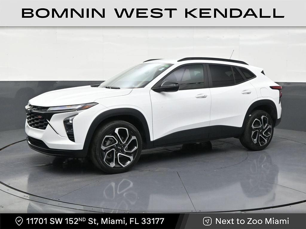 Used 2024 Chevrolet Trax RS image 1