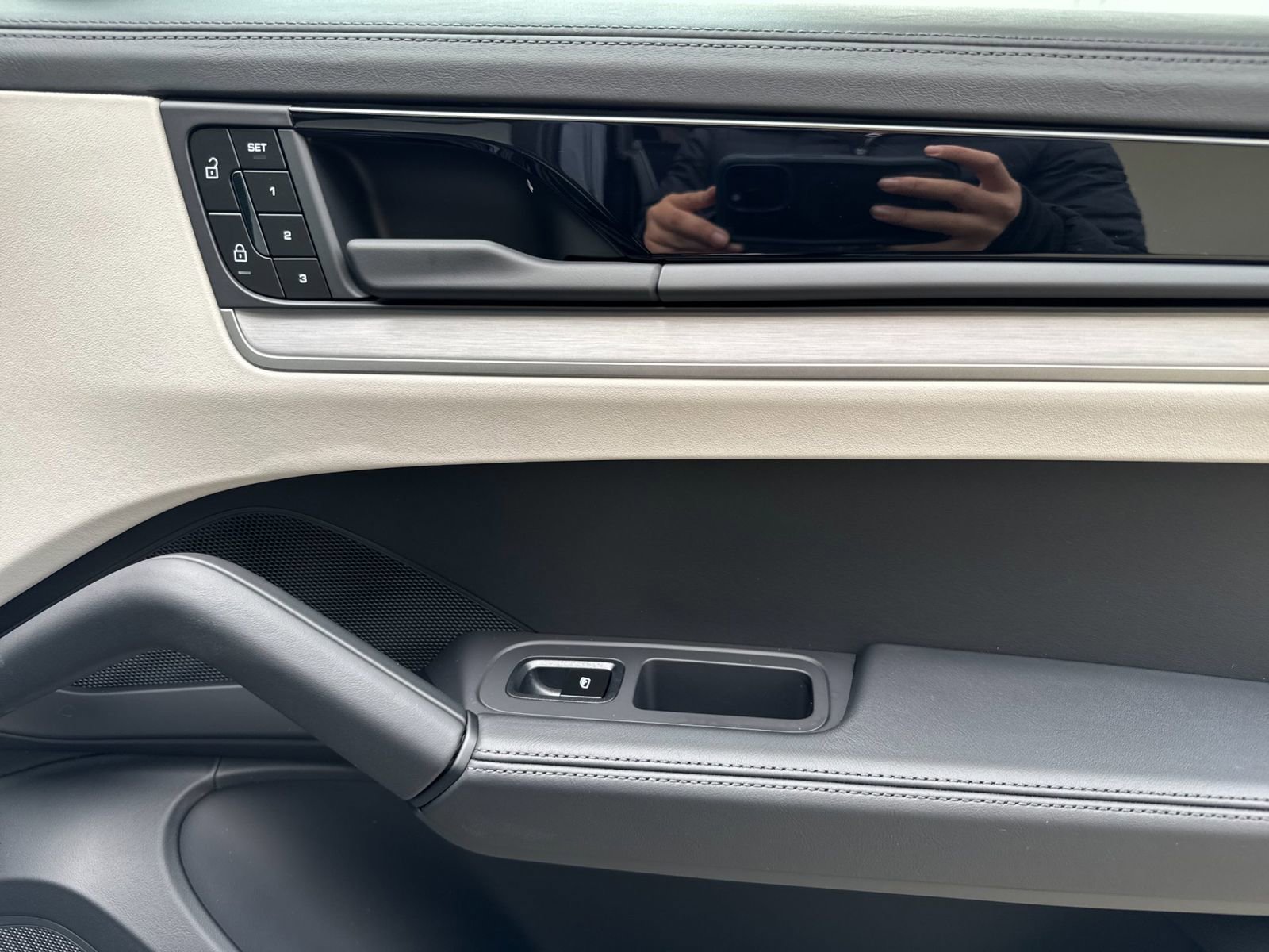 New 2026 Porsche Cayenne GTS image 20