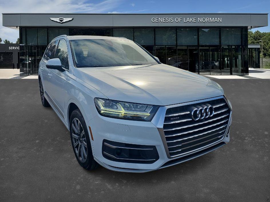 Used 2018 Audi Q7 3.0T Prestige image 2