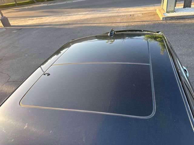 Used 2016 Chrysler 300 C RWD image 13