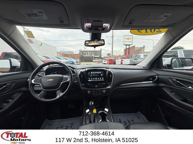 Used 2019 Chevrolet Traverse Premier AWD/4WD image 22
