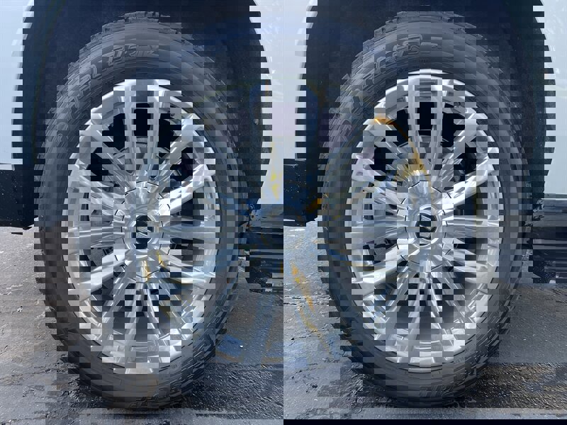 Used 2021 Cadillac Escalade ESV Premium Luxury w/ Driver Assist Tech Package image 18