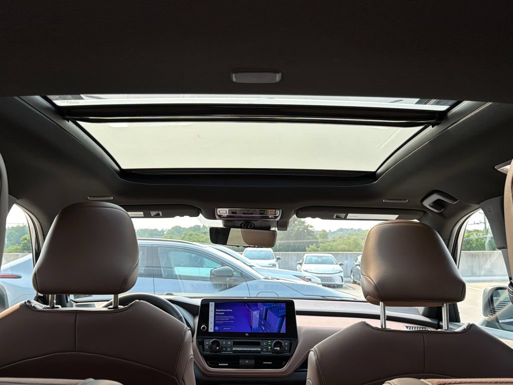 Used 2026 Toyota Grand Highlander AWD Hybrid image 7
