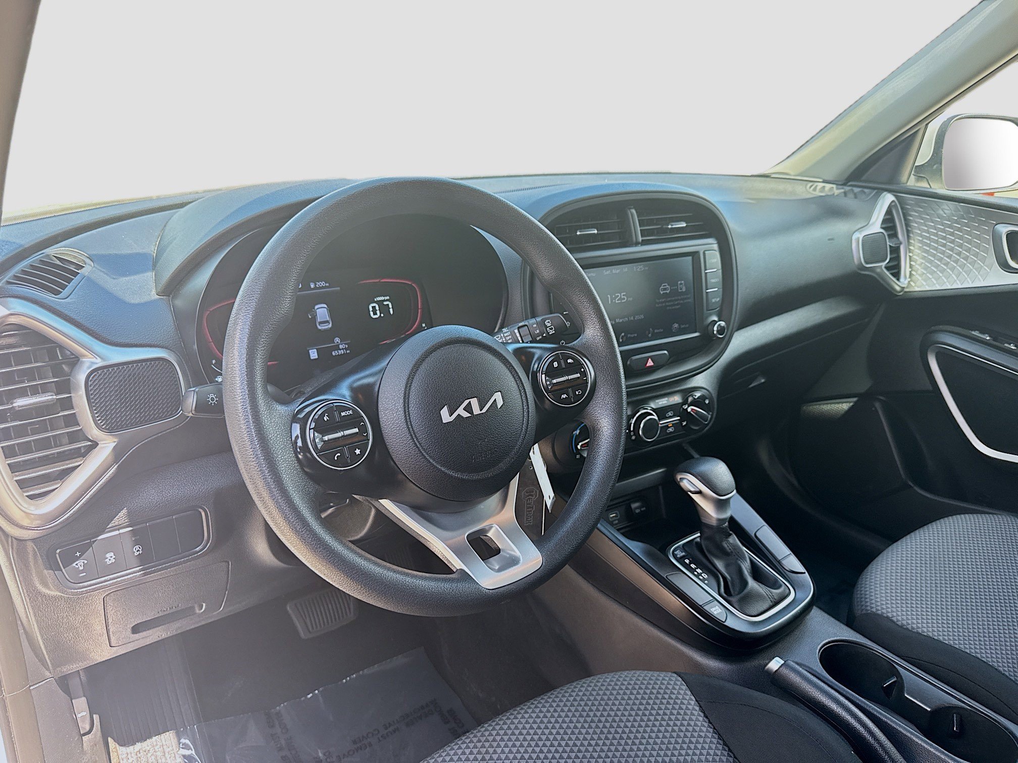 Used 2023 Kia Soul LX w/ Option Group 015 image 9