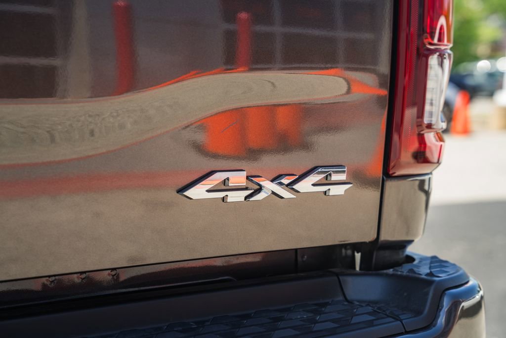 New 2026 RAM 2500 Laramie AWD/4WD image 8