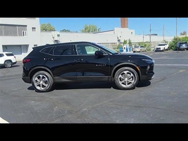 Certified 2025 Chevrolet Blazer LT image 41
