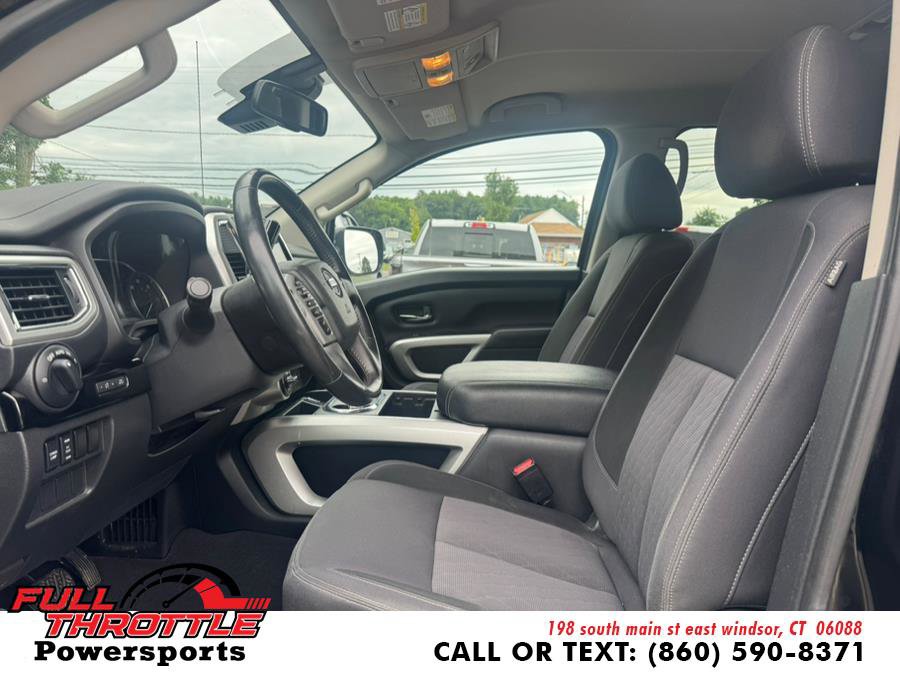 Used 2021 Nissan Titan SV w/ SV Convenience Package image 20