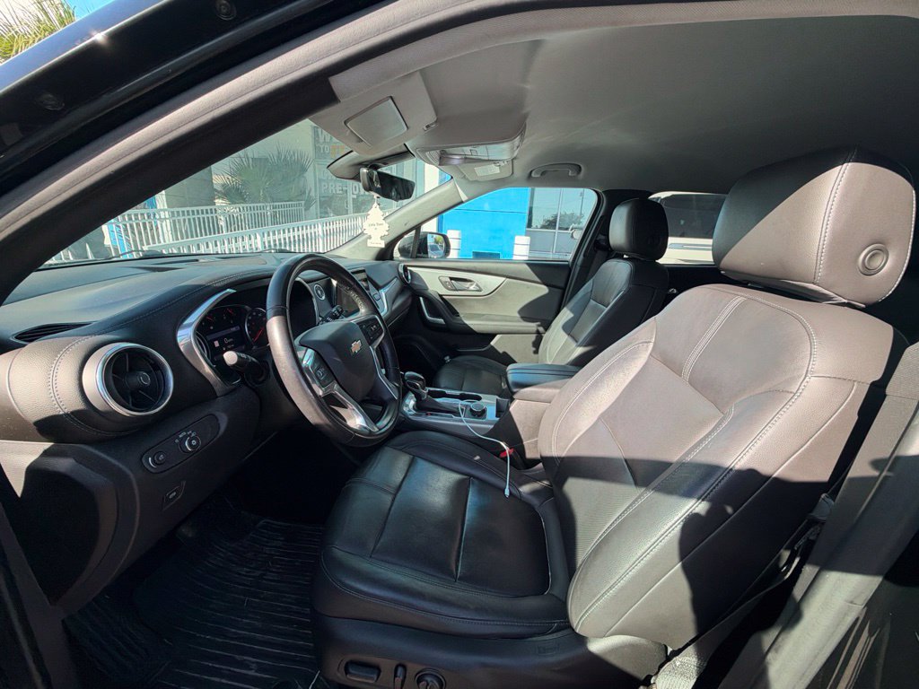 Used 2020 Chevrolet Blazer LT w/ Sound & Technology Package FWD image 12