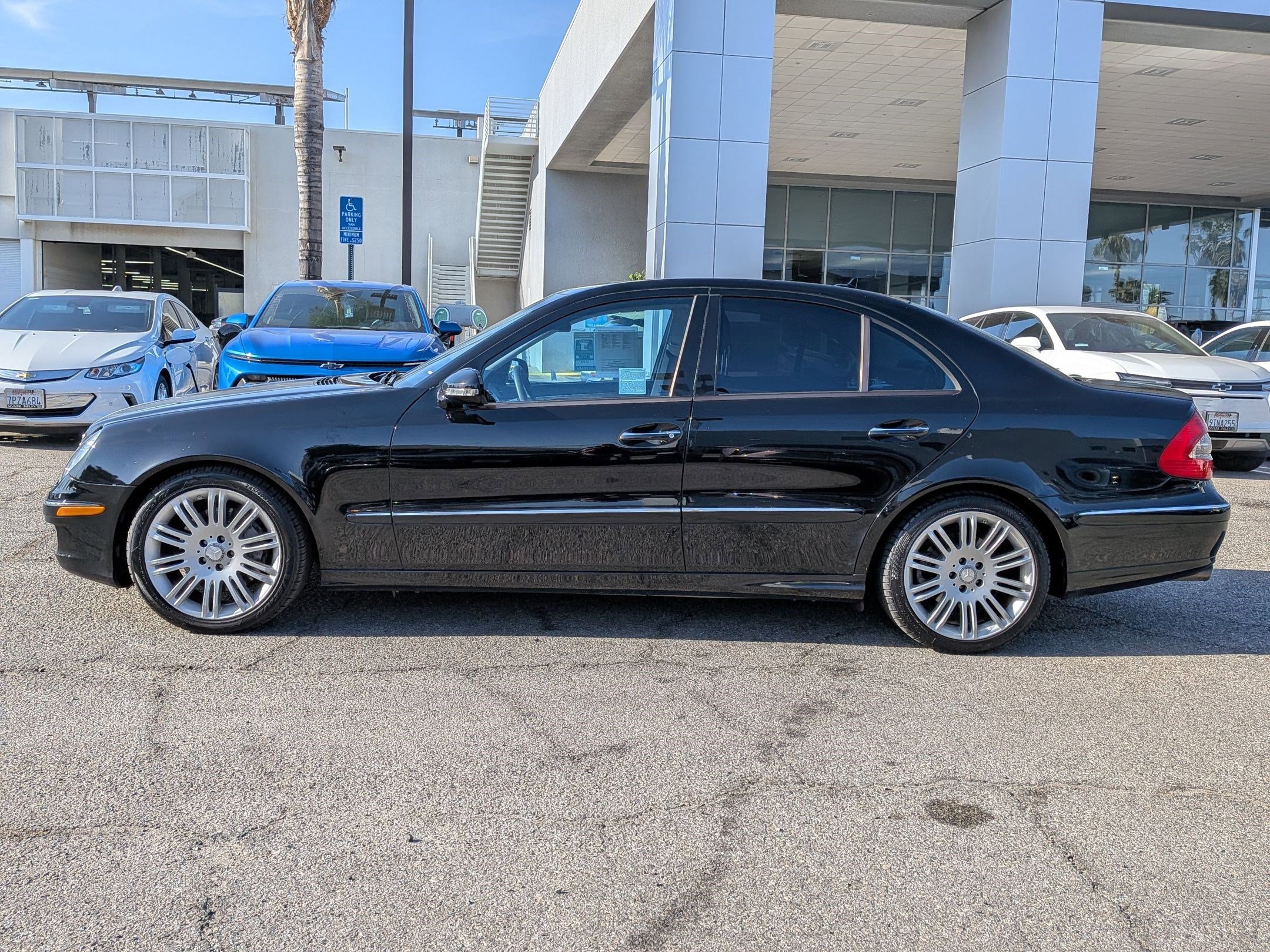 Used 2008 Mercedes-Benz E 350 Sedan image 8
