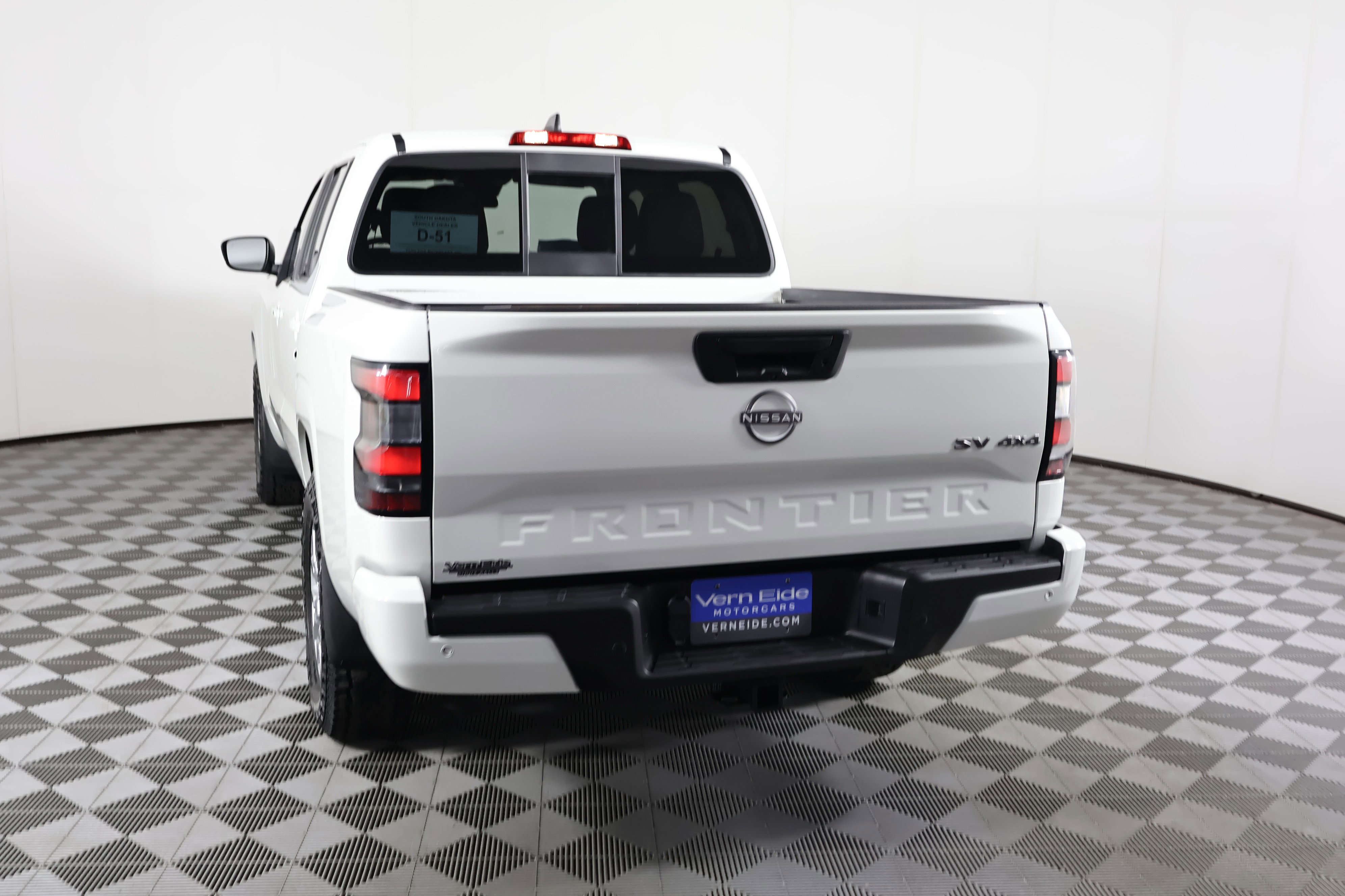Used 2022 Nissan Frontier SV image 7