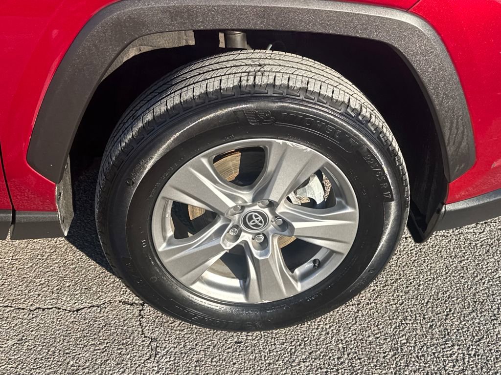 Used 2024 Toyota RAV4 XLE image 41