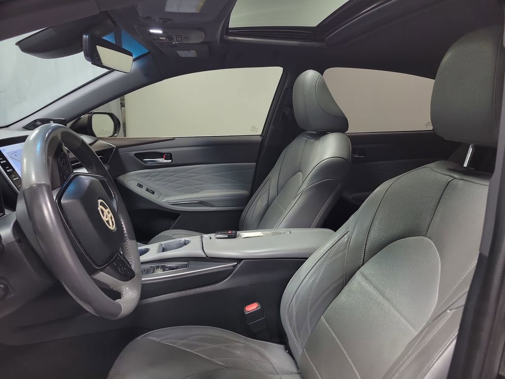 Used 2019 Toyota Avalon Limited image 12