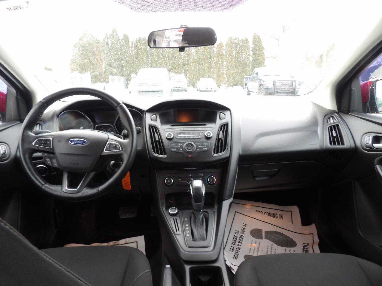 Used 2015 Ford Focus SE w/ SE Sport Package image 8