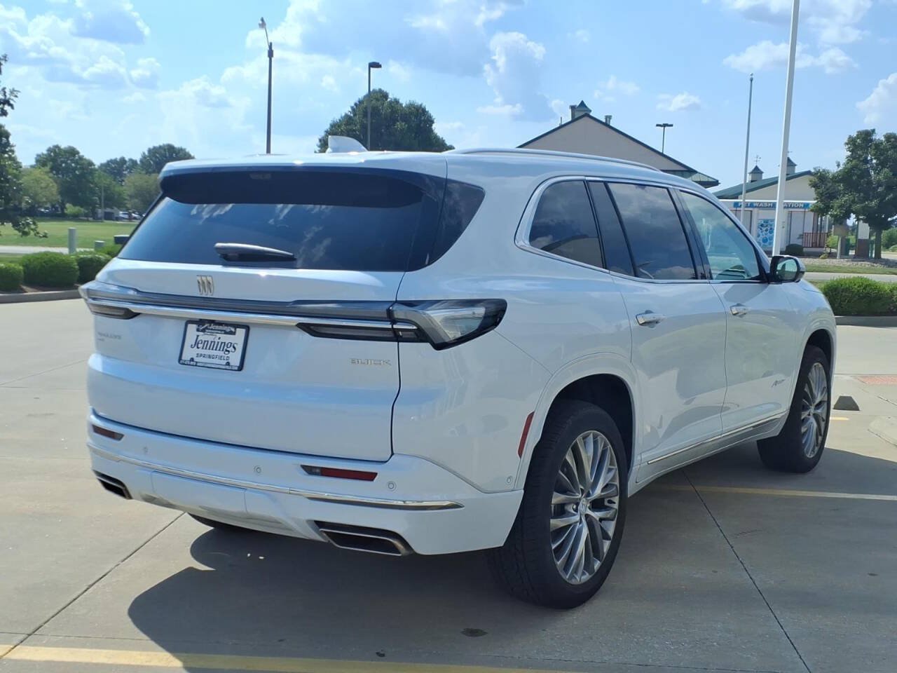 Used 2026 Buick Enclave Avenir w/ Super Cruise Package AWD/4WD image 6