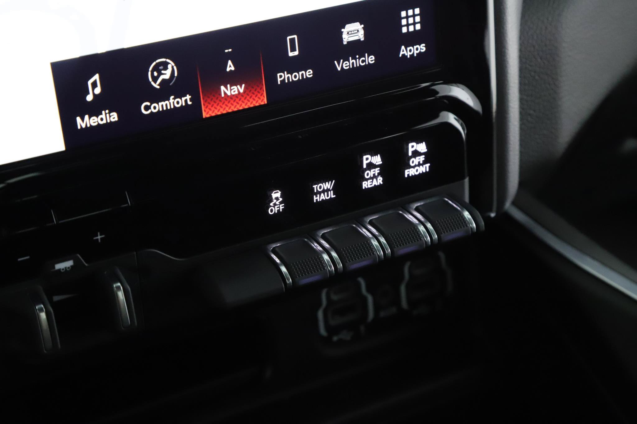 Used 2024 RAM 1500 Big Horn AWD/4WD image 14