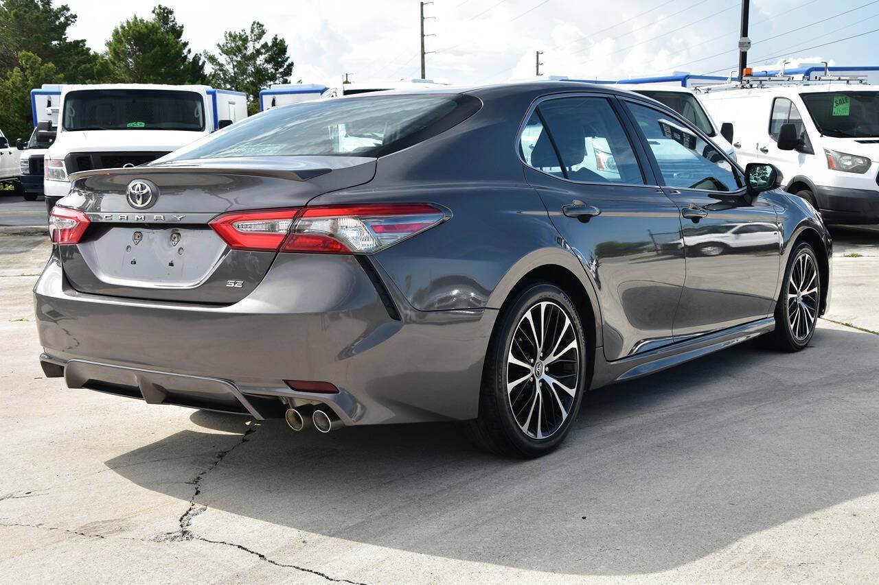 Used 2018 Toyota Camry SE FWD image 7