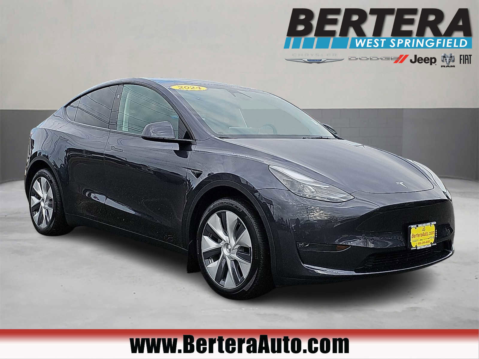 Used 2024 Tesla Model Y Long Range image 1