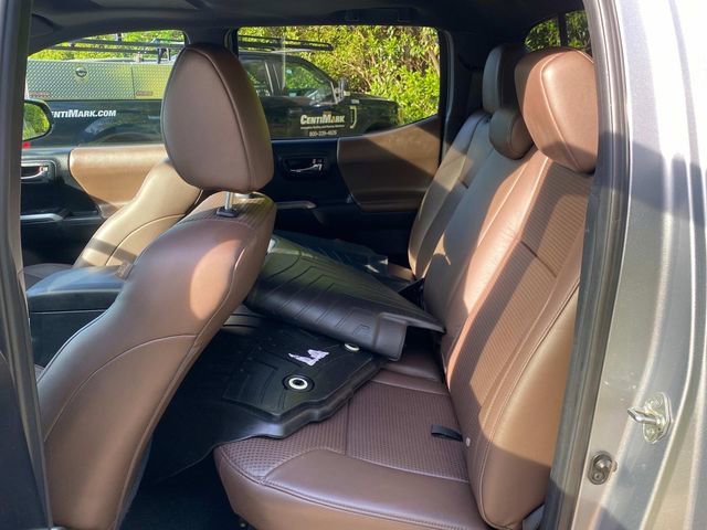 Used 2017 Toyota Tacoma Limited image 5