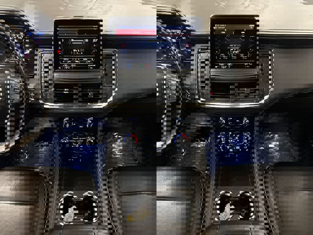 Used 2021 GMC Yukon XL SLT image 28