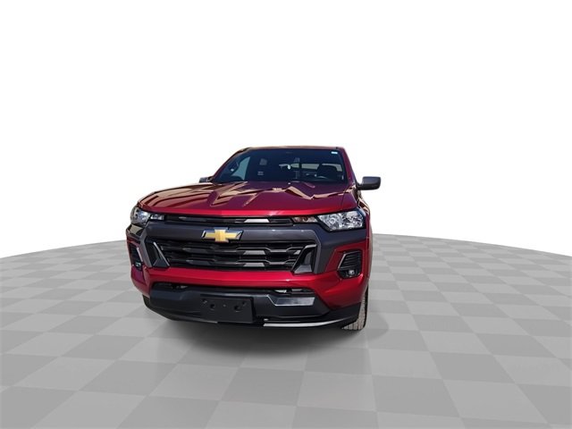 Used 2023 Chevrolet Colorado LT w/ LT Convenience Package image 3
