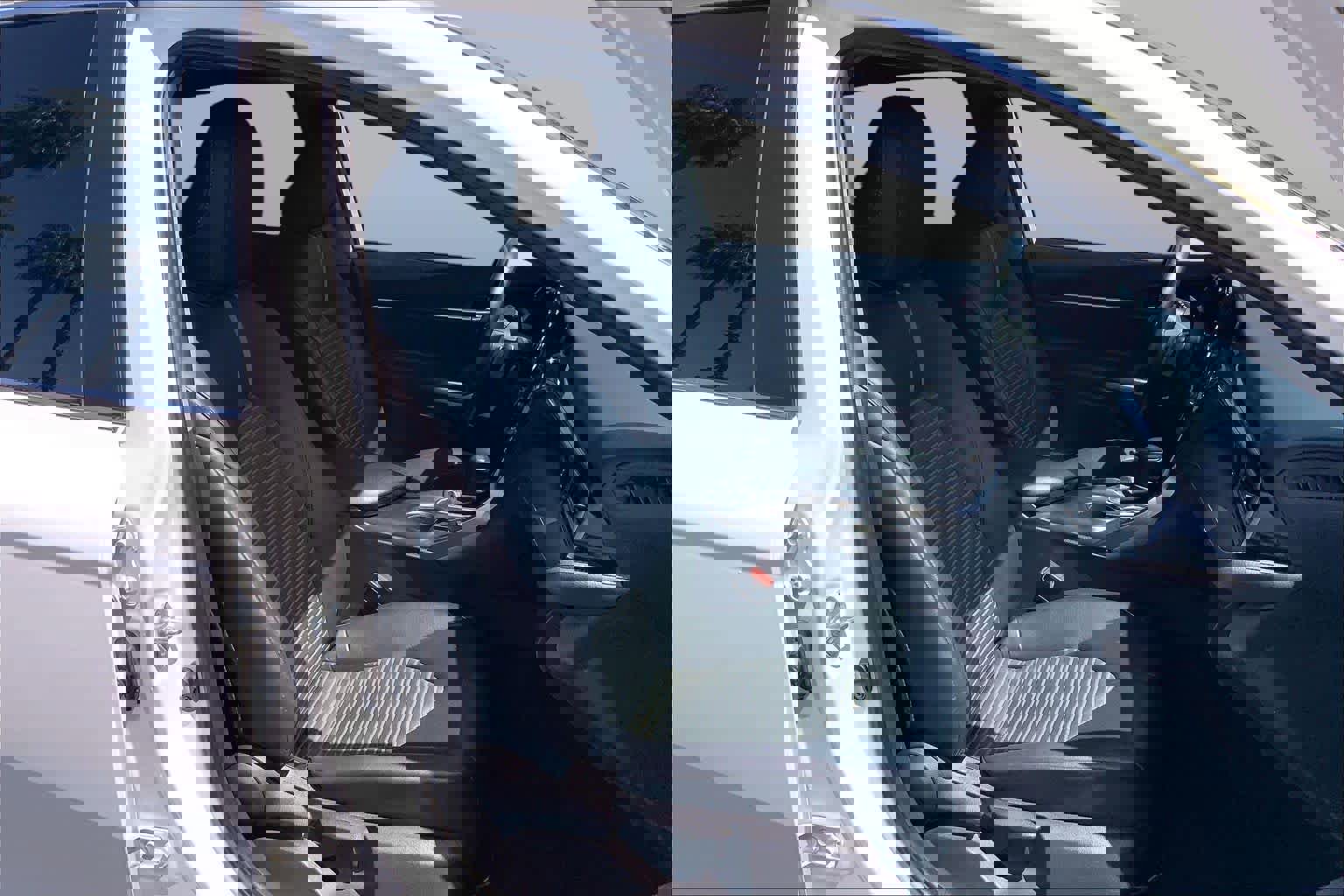 Used 2021 Toyota Camry SE FWD image 8