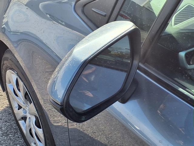 Used 2025 Toyota Corolla LE image 45