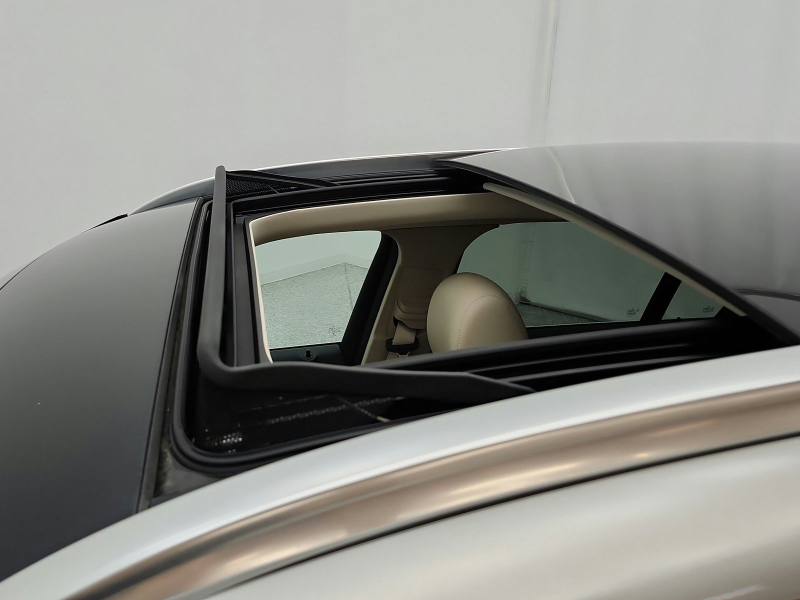 Certified 2022 Mercedes-Benz GLC 300 image 22