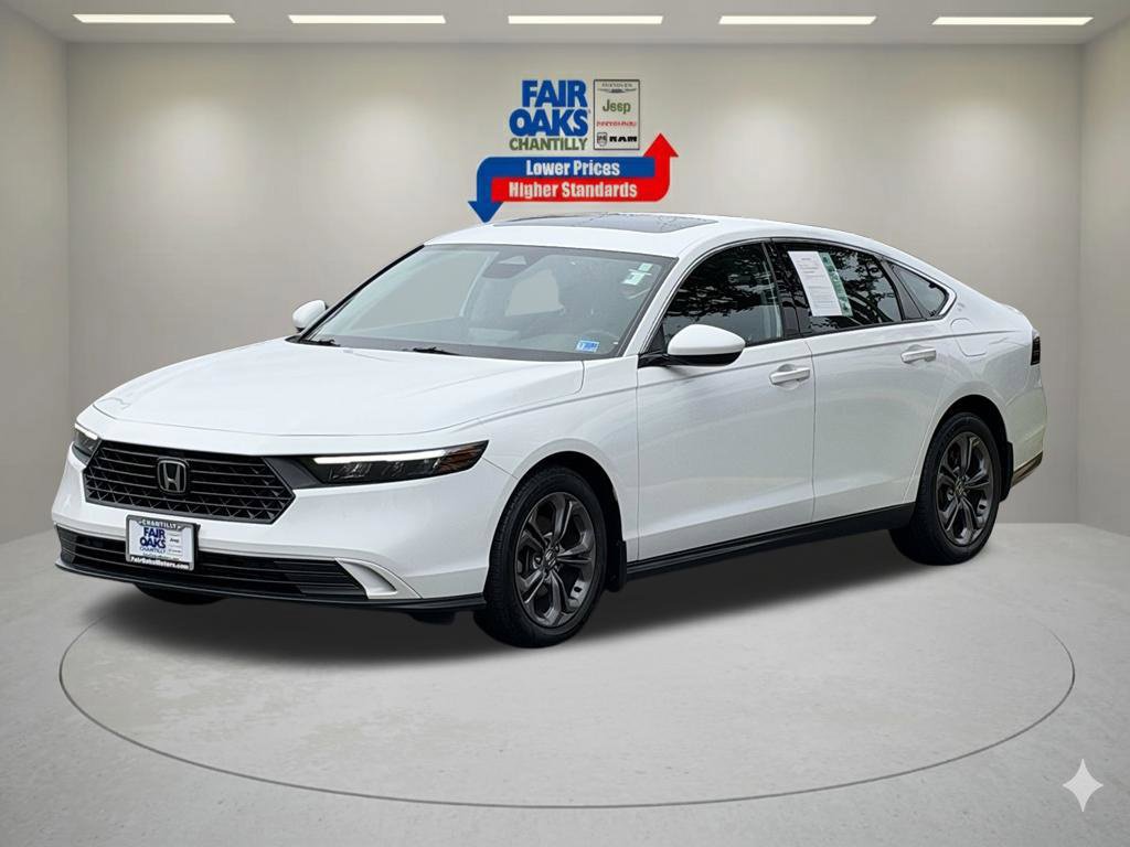 Used 2023 Honda Accord EX image 2