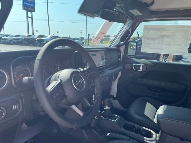 New 2025 Jeep Gladiator Sport image 7