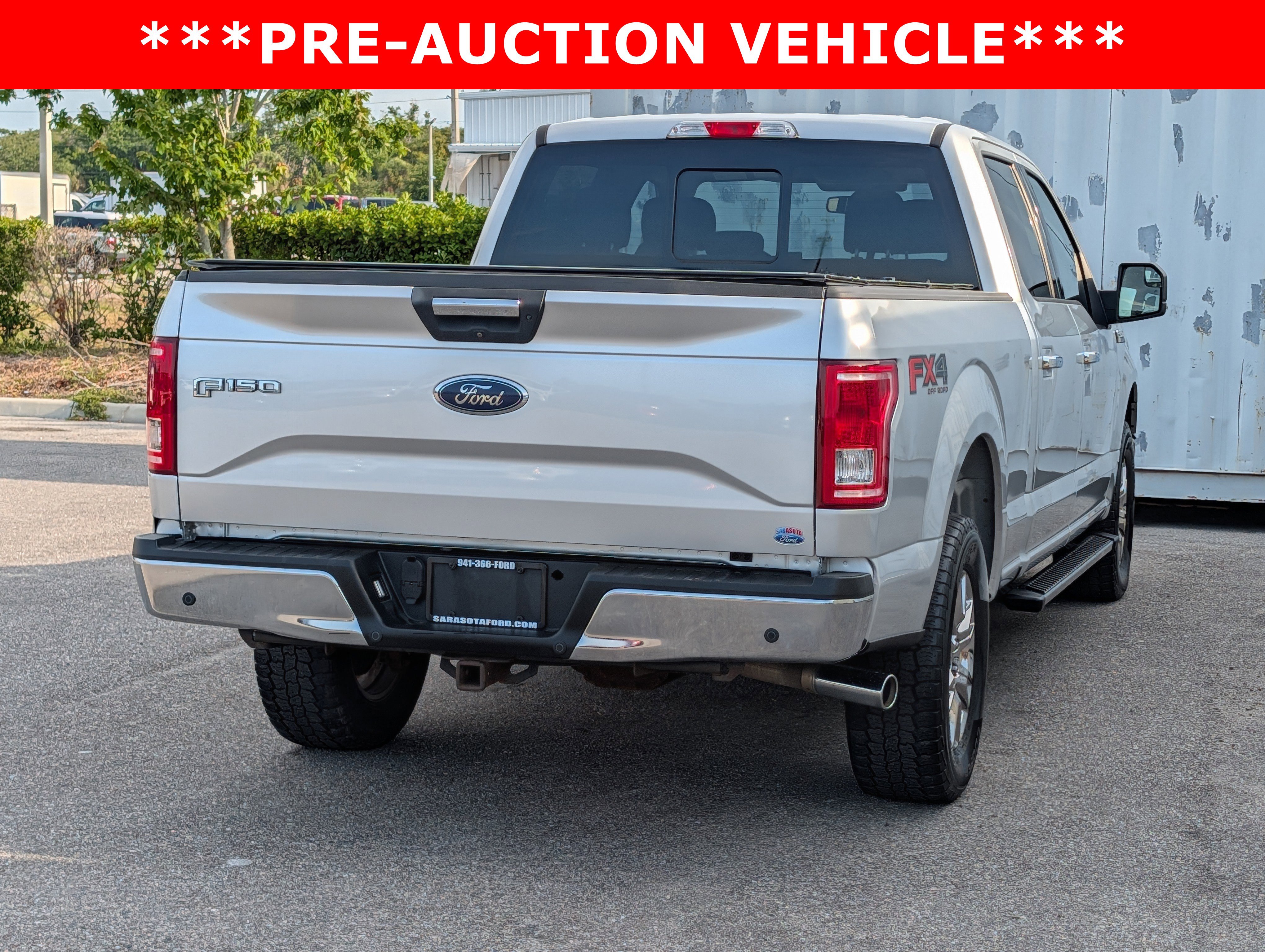 Used 2017 Ford F150 XLT w/ Equipment Group 302A Luxury AWD/4WD image 4