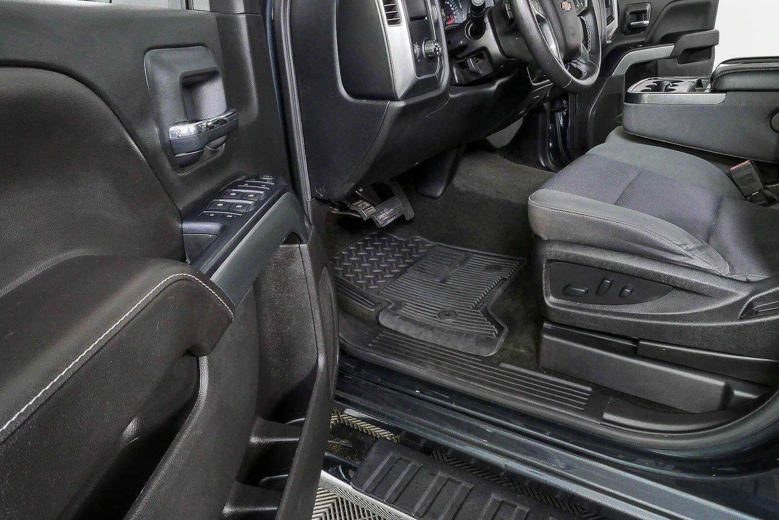 Used 2017 Chevrolet Silverado 1500 LT w/ All Star Edition RWD image 7