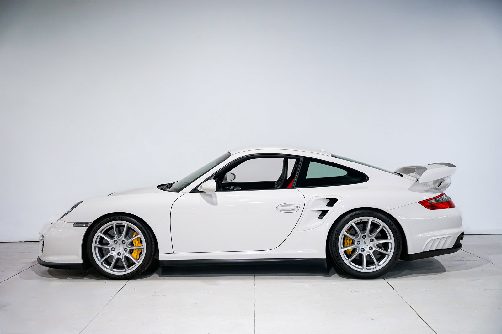 Used 2009 Porsche 911 GT2 image 7