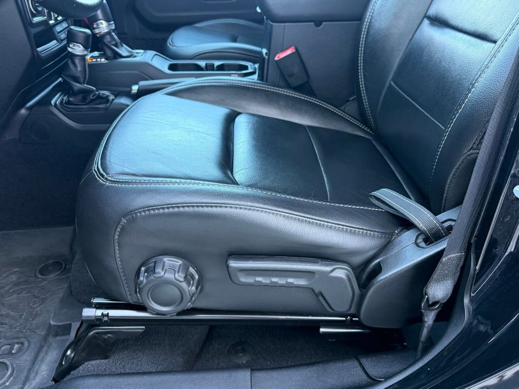 Used 2019 Jeep Wrangler Unlimited Sahara w/ Quick Order Package 24M Moab image 16