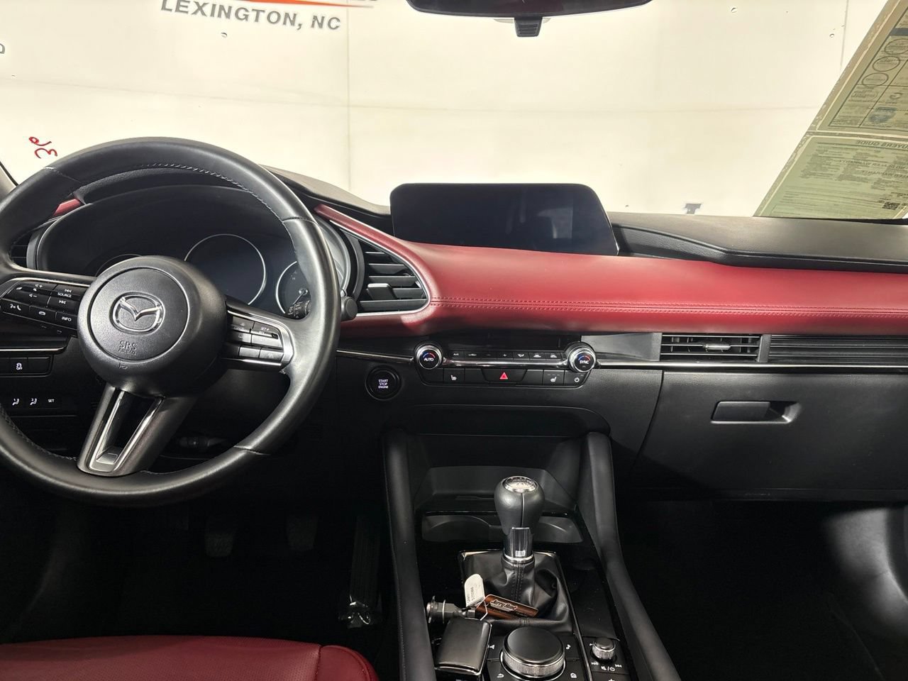 Used 2025 MAZDA MAZDA3 2.5 S Hatchback w/ Premium Pkg FWD image 26