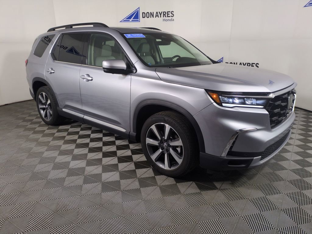 Certified 2025 Honda Pilot Elite image 11
