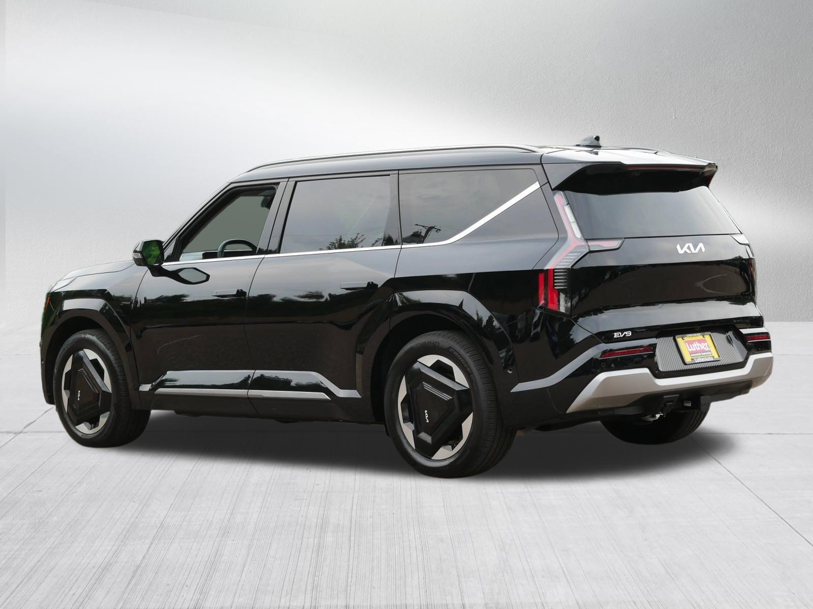 Certified 2024 Kia EV9 Land AWD/4WD image 5