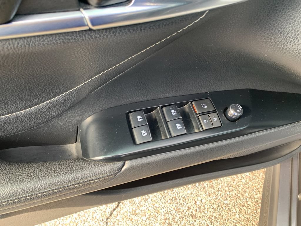 Used 2018 Toyota Camry XSE w/ Driver Assist Package FWD image 13