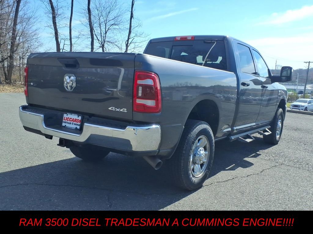 Used 2024 RAM 3500 Tradesman w/ Chrome Appearance Group AWD/4WD image 7
