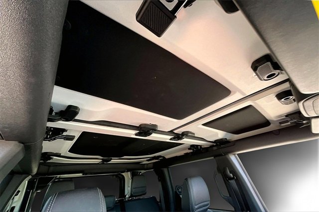 Certified 2025 Ford Bronco Badlands image 16