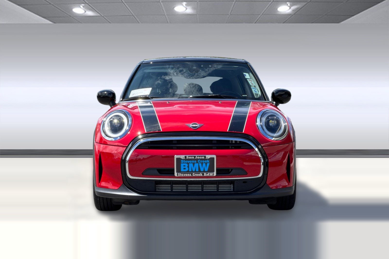 Used 2023 MINI Cooper 4-Door Hardtop image 6