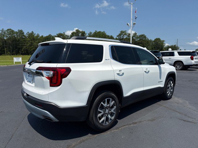 Used 2023 GMC Acadia SLT w/ Technology Package FWD image 3