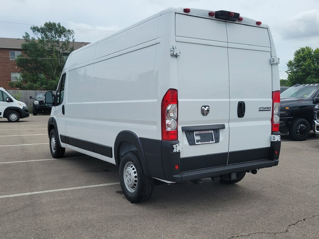 New 2026 RAM ProMaster 2500 w/ Convenience Group FWD image 3
