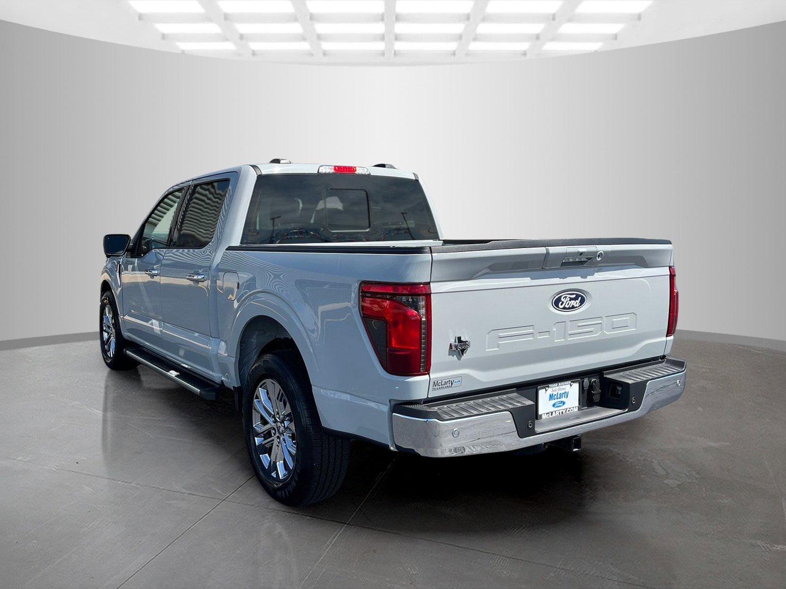 Used 2024 Ford F150 XLT w/ Equipment Group 302A MID RWD image 6